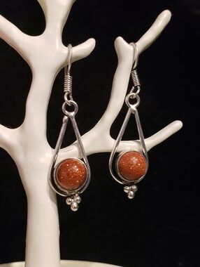 NWOT Fall Colored Lovely  Goldstone Dangle Earrings. Light-catching Sparkle!